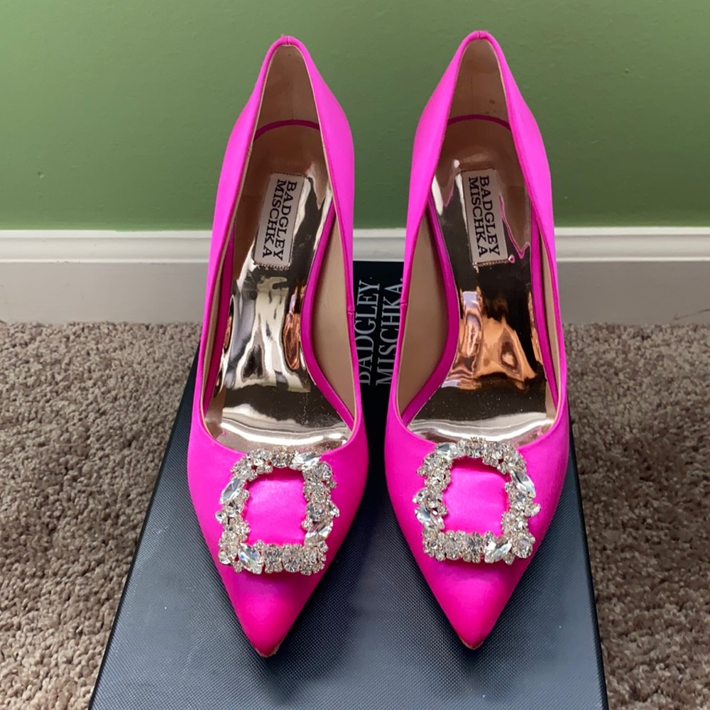 Badgley Mischka Fushia Bedazzled High Heel ALMOST NEW worn twice